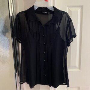 East 5th shirt size medium